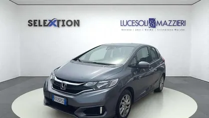 Grigio Usata 2019 Honda Jazz Comfort Due volumi | 17.300 € (Molto cara)