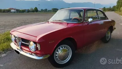Begagnad Alfa Romeo GT Junior 88 HK (64 kW) 1960 Röd Sportkupé