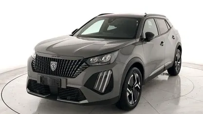 Usata Peugeot 2008 Allure 100 CV (73 kW) 2024 SUV