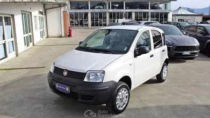 Usata Fiat Panda 4x4 69 CV (50 kW) 2010 Bianco Utilitaria