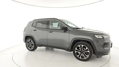 Occasion Jeep Compass Limited 131 ch (96 kW) 2023 Gris SUV