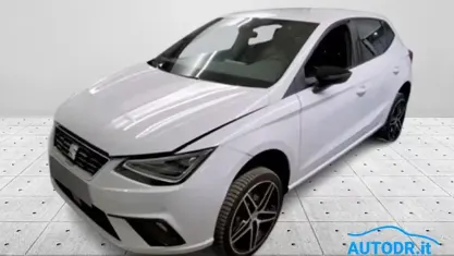 Usata Seat Ibiza FR 90 CV (66 kW) 2023 Bianco nevada Utilitaria