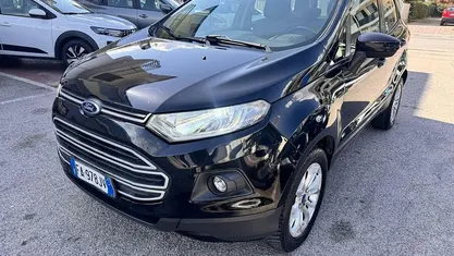 Usata Ford Ecosport 95 CV (69 kW) 2015 Nero SUV