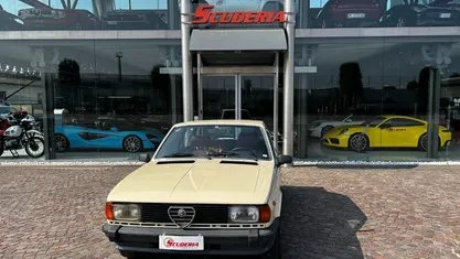 Usata Alfa Romeo Giulietta 109 CV (80 kW) 1978 Utilitaria