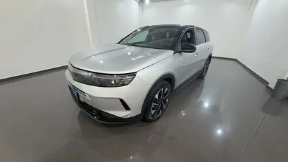Usata Opel Grandland X 136 CV (100 kW) 2025 Grigio SUV