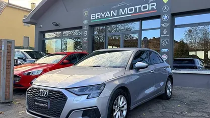 Usata Audi A3 Advanced 150 CV (110 kW) 2021 Grigio Berlina