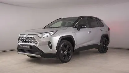 Usata Toyota RAV4 Hybrid Style 218 CV (160 kW) 2019 Argento SUV