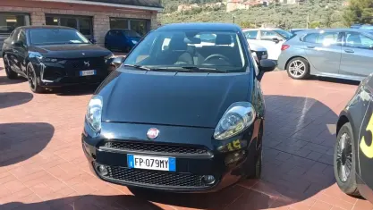 Usata Fiat Punto Street 95 CV (69 kW) 2018 Blu Utilitaria