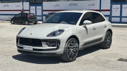 Usata Porsche Macan 265 CV (194 kW) 2022 Grigio SUV