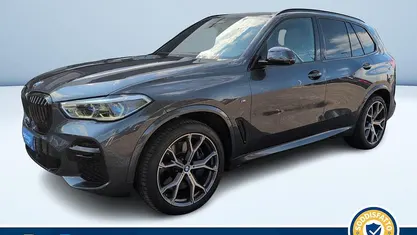 Grigio metallizzato Usata 2022 BMW X5 M Sport SUV | 44.900 € (Ottimo prezzo)