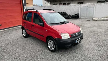 Rosso Usata 2007 Fiat Panda Dynamic Tre volumi | 2950 € (Buon prezzo)