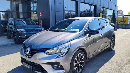 Usata Renault Clio V Techno 101 CV (74 kW) 2023 Berlina
