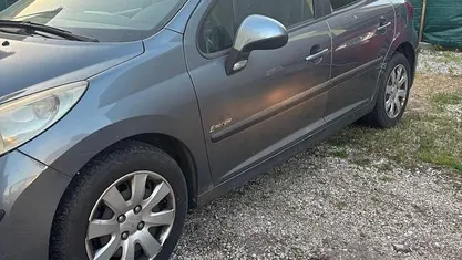 Usata Peugeot 207 68 CV (50 kW) 2008 Berlina