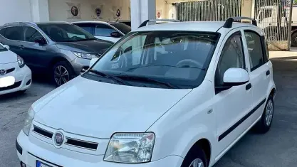 Usata Fiat Panda 69 CV (50 kW) 2011 Bianco Utilitaria