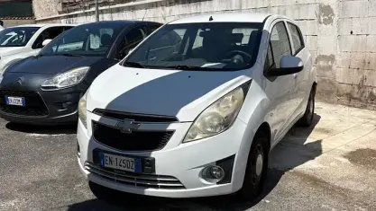 Usata Chevrolet Spark LS 65 CV (47 kW) 2012 Bianco Utilitaria
