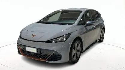Usata Cupra Born 69 kW (95 CV) 2022 Grigio pastello Utilitaria