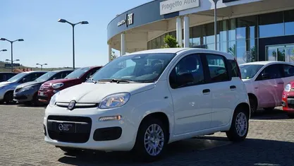 Usata Fiat Panda 70 CV (51 kW) 2024 Bianco divino Utilitaria