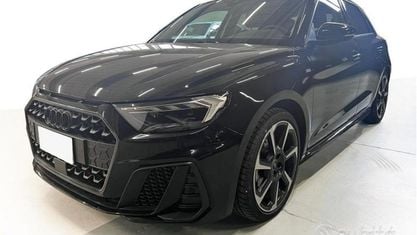 Käytetty Audi A1 Sportback S-Line 116 HP (85 kW) 2025 Harmaa Viistoperä