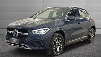 Używany Mercedes GLA200 150 KM (110 kW) 2023 Niebieski SUV