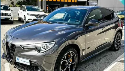 Usata Alfa Romeo Stelvio Veloce 210 CV (154 kW) 2021 Gray SUV
