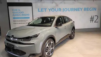 Nuova Citroën C4 131 CV (96 kW) 2026 Grigio SUV