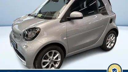 Argento metallizzato Usata 2020 Smart ForTwo Electric Drive Passion Tre volumi | 7500 € (Super prezzo)