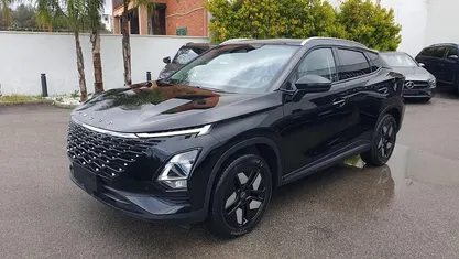 Ny Omoda 5 147 HK (108 kW) 2025 Svart SUV