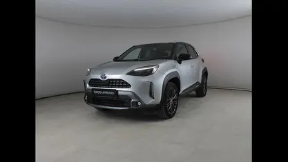 Usata Toyota Yaris Cross 116 CV (85 kW) 2022 Argento SUV