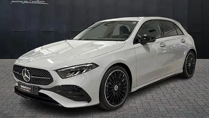 Nero Nuova 2025 Mercedes A180 Advanced Plus Tre volumi | 36.112 € (Ottimo prezzo)