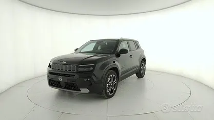 Nero Usata 2024 Jeep Avenger Summit SUV | 23.900 € (Buon prezzo)