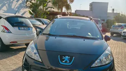 Usata Peugeot 207 Sport 70 CV (51 kW) 2010 Nero Station wagon