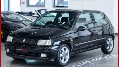 Usata Renault Clio 135 CV (99 kW) 1995 Nero Utilitaria