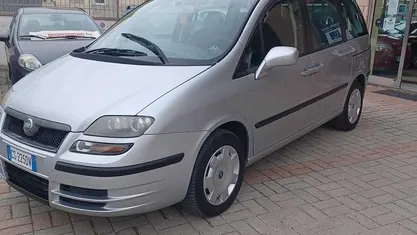 Argento Usata 2004 Fiat Ulysse Monovolume | 2800 € (Buon prezzo)