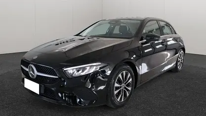 Nero Usata 2025 Mercedes A180 Advanced Berlina | 30.900 € (Buon prezzo)