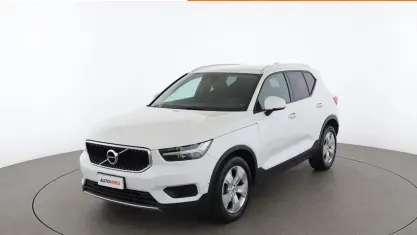Usado Volvo XC40 Momentum 150 CV (110 kW) 2020 Blanco SUV