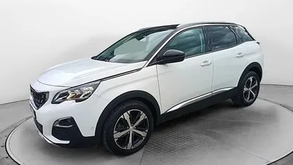 Usata Peugeot 3008 Allure 131 CV (96 kW) 2019 Bianco SUV