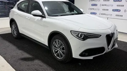 Bianco pastello Usata 2022 Alfa Romeo Stelvio Business SUV | 19.900 € (Super prezzo)