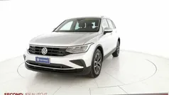 Argento Usata 2021 VW Tiguan Life SUV | 27.900 € (Buon prezzo)