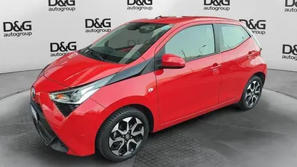 Rossa Usata 2021 Toyota Aygo Connect Style Due volumi | 10.200 € (Buon prezzo)