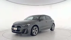Grigio chronos metallizzato nero mito metallizzato Usata 2024 Audi A1 Sportback S-Line Due volumi | 28.200 € (Super prezzo)