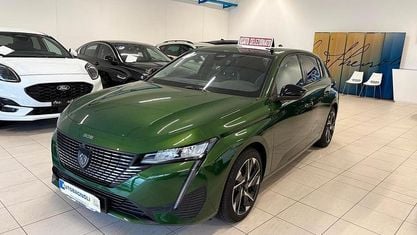 Usado Peugeot 308 Allure 131 CV (96 kW) 2024 Verde Berlina