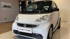Blanco Usado 2013 Smart ForTwo Coupé Pulse Utilitario | 5990 € (Precio justo)
