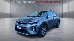 Grigio Usata 2024 Kia Stonic Style SUV | 15.295 € (Buon prezzo)