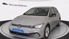 Usata 2023 VW Golf VIII Life Tre volumi | 25.800 € (Buon prezzo)