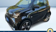 Nero metallizzato Usata 2021 Smart ForTwo Electric Drive Passion Tre volumi | 15.100 € (Buon prezzo)