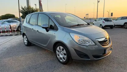 Usata Opel Meriva 110 CV (80 kW) 2011 Other Monovolume