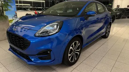Usata Ford Puma ST-Line 125 CV (91 kW) 2023 Desert island blue metallizzato SUV