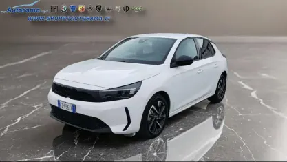 Usata Opel Corsa 101 CV (74 kW) 2025 Bianco Utilitaria