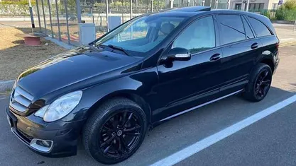 Nero Usata 2006 Mercedes R350 Monovolume | 7500 €