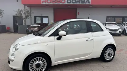 Usata Fiat 500 Lounge 69 CV (50 kW) 2012 Bianco Utilitaria